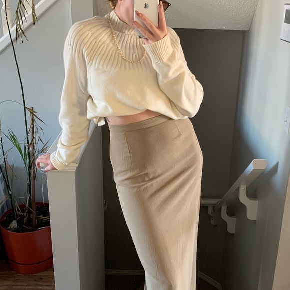 Vintage Maxi Skirt - Picture 12 of 16